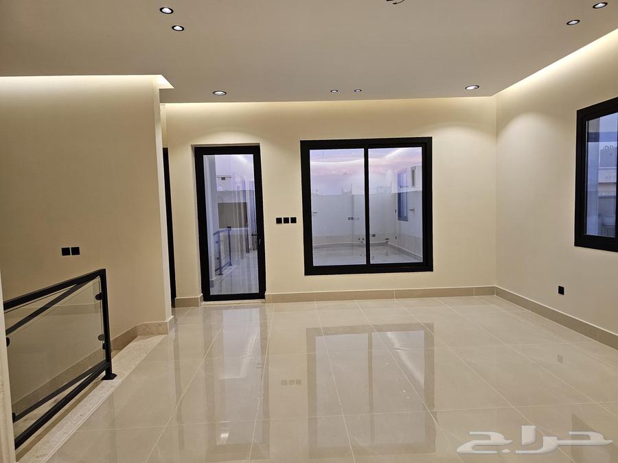 فيلا 6 غرف في الزمرد 28