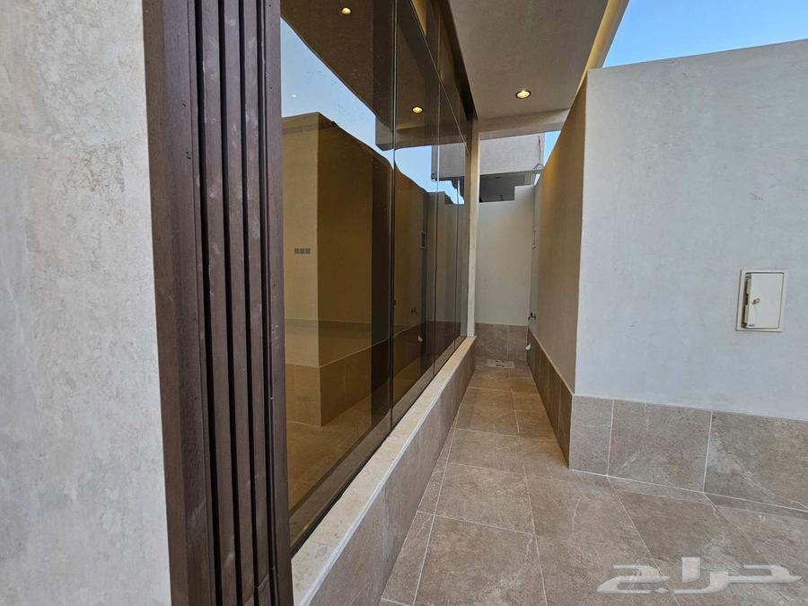 فيلا 6 غرف في الزمرد 4