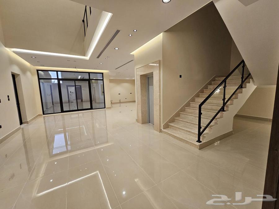 فيلا 6 غرف في الزمرد 9