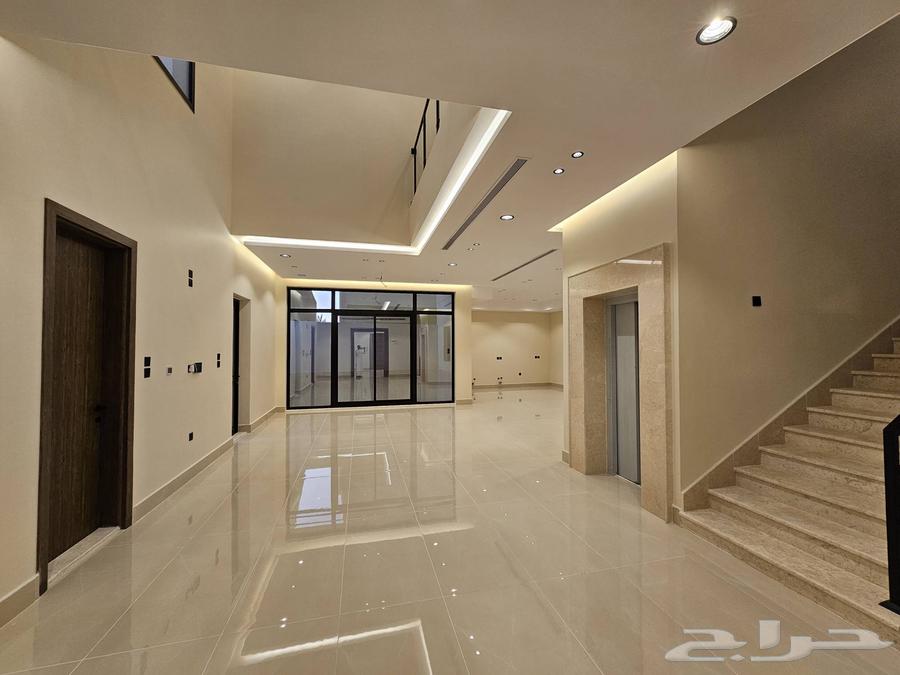 فيلا 6 غرف في الزمرد 10