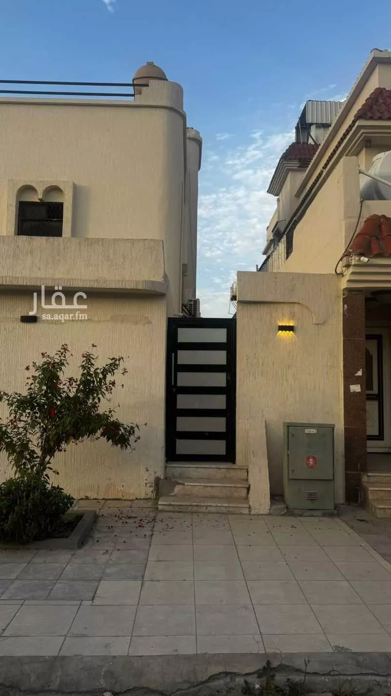 عمارة 501 م² في النزهة 4