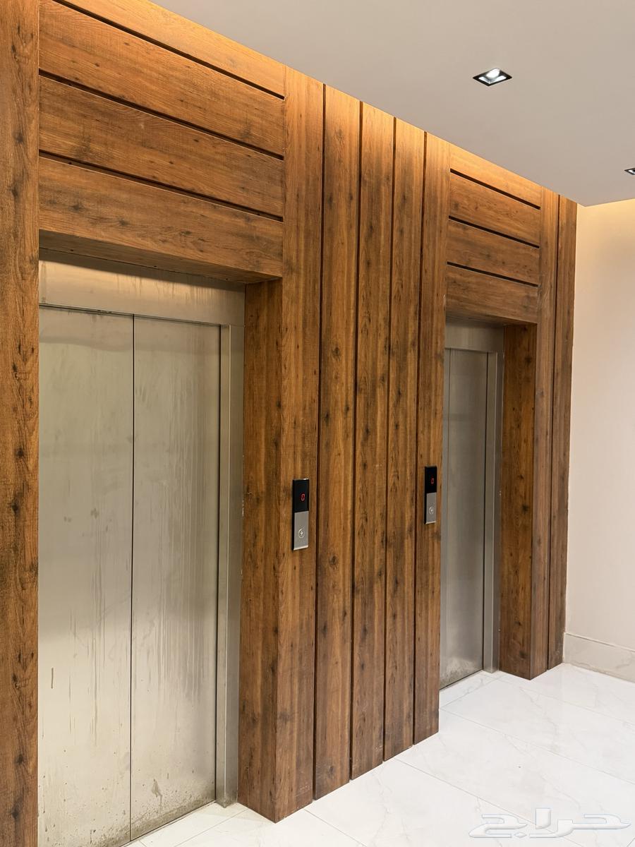 شقة 3 غرف في الحمرا 2