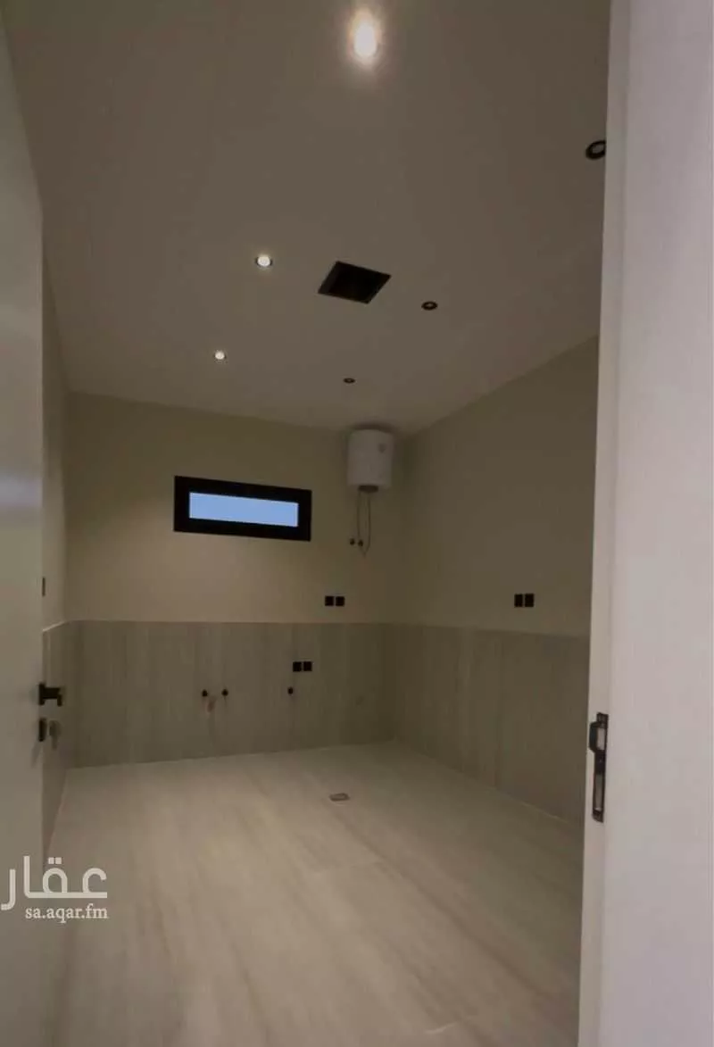 فيلا 7 غرف في الحزم 8