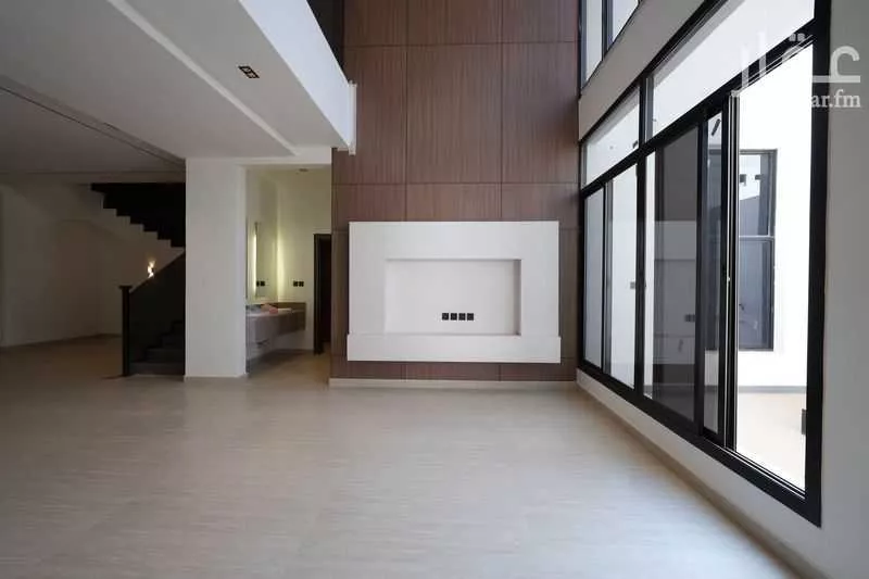 فيلا 8 غرف في الرحمانية 2