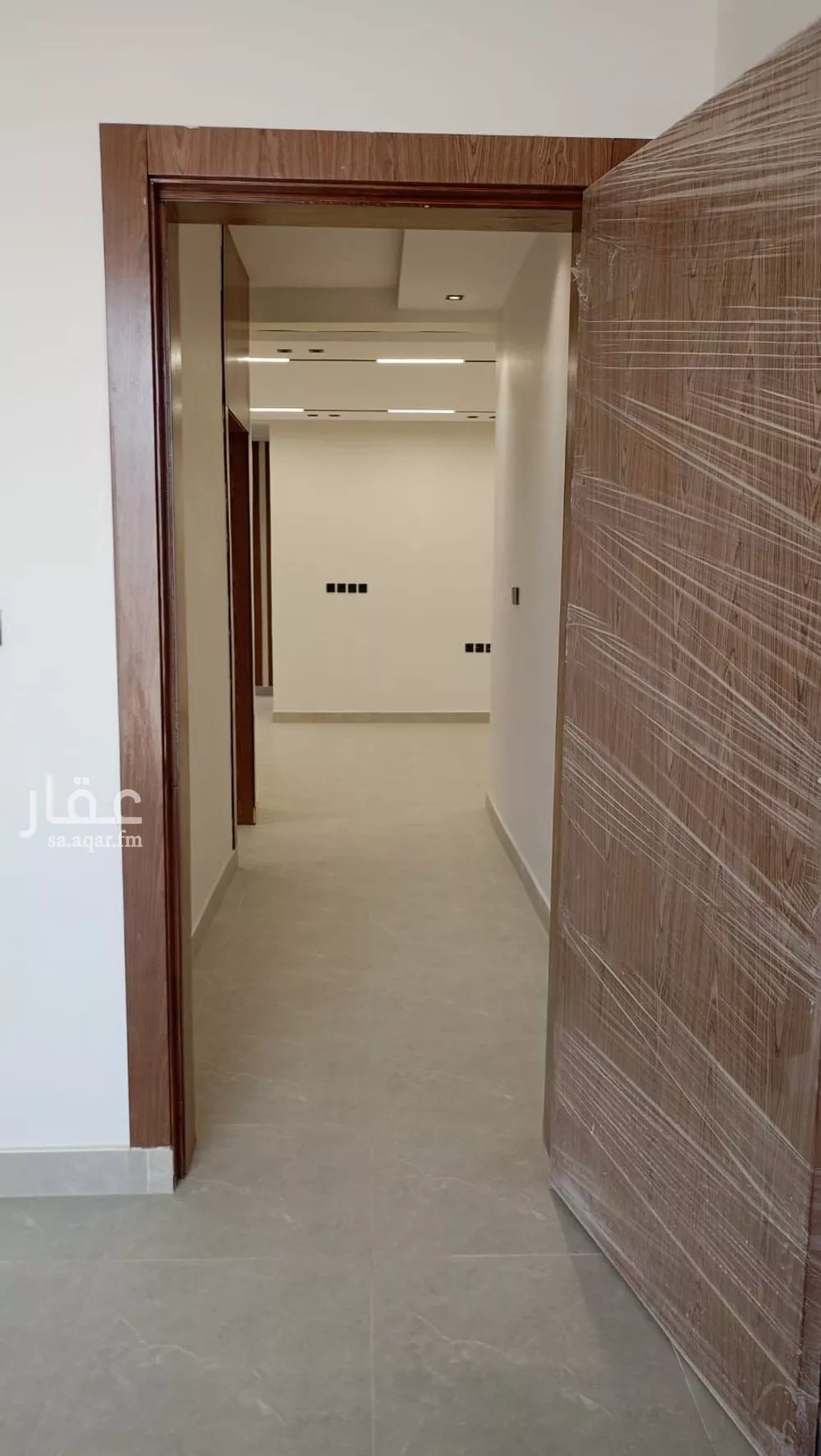 فيلا 9 غرف في الشرق 2