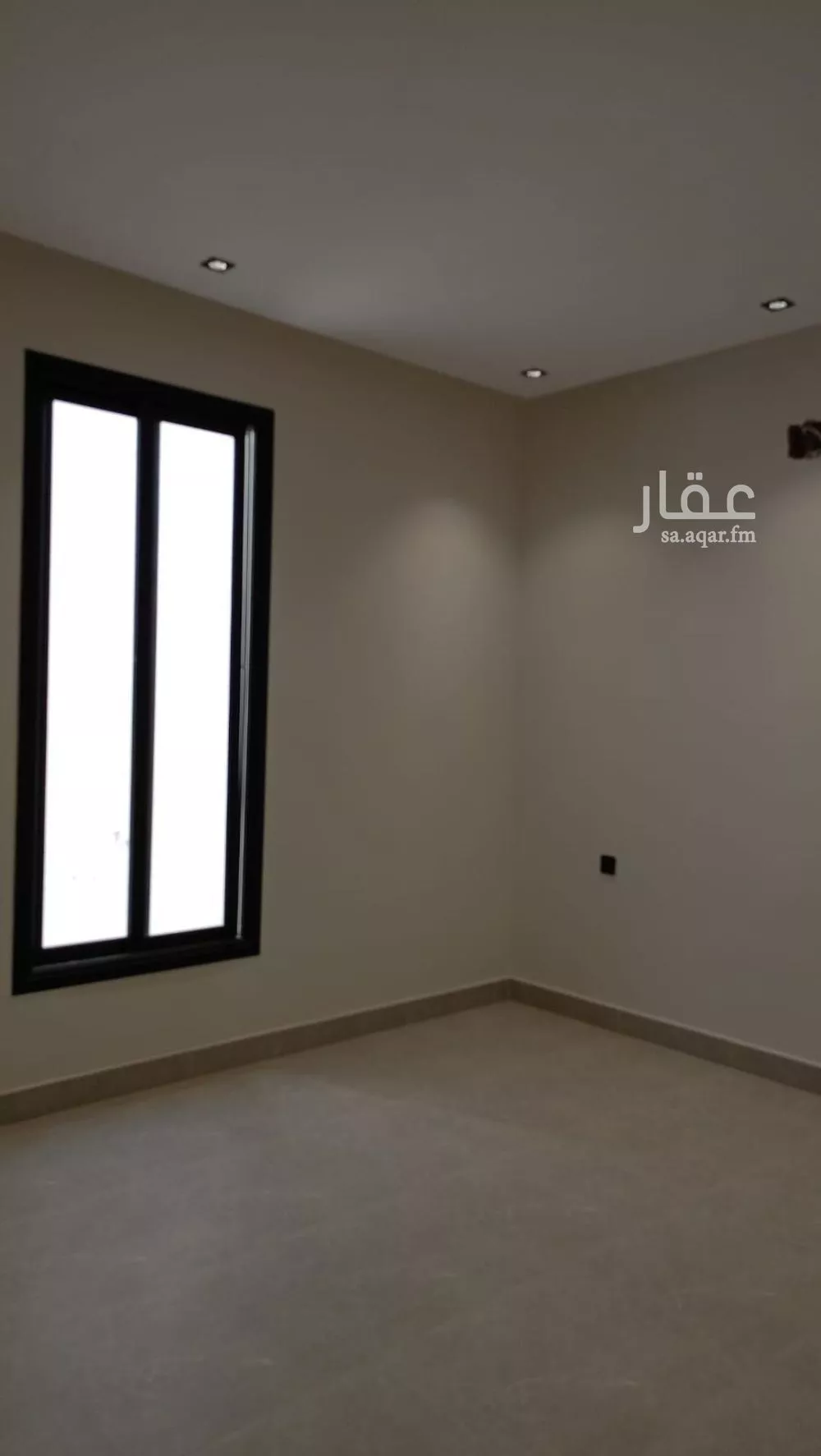 فيلا 9 غرف في الشرق 14