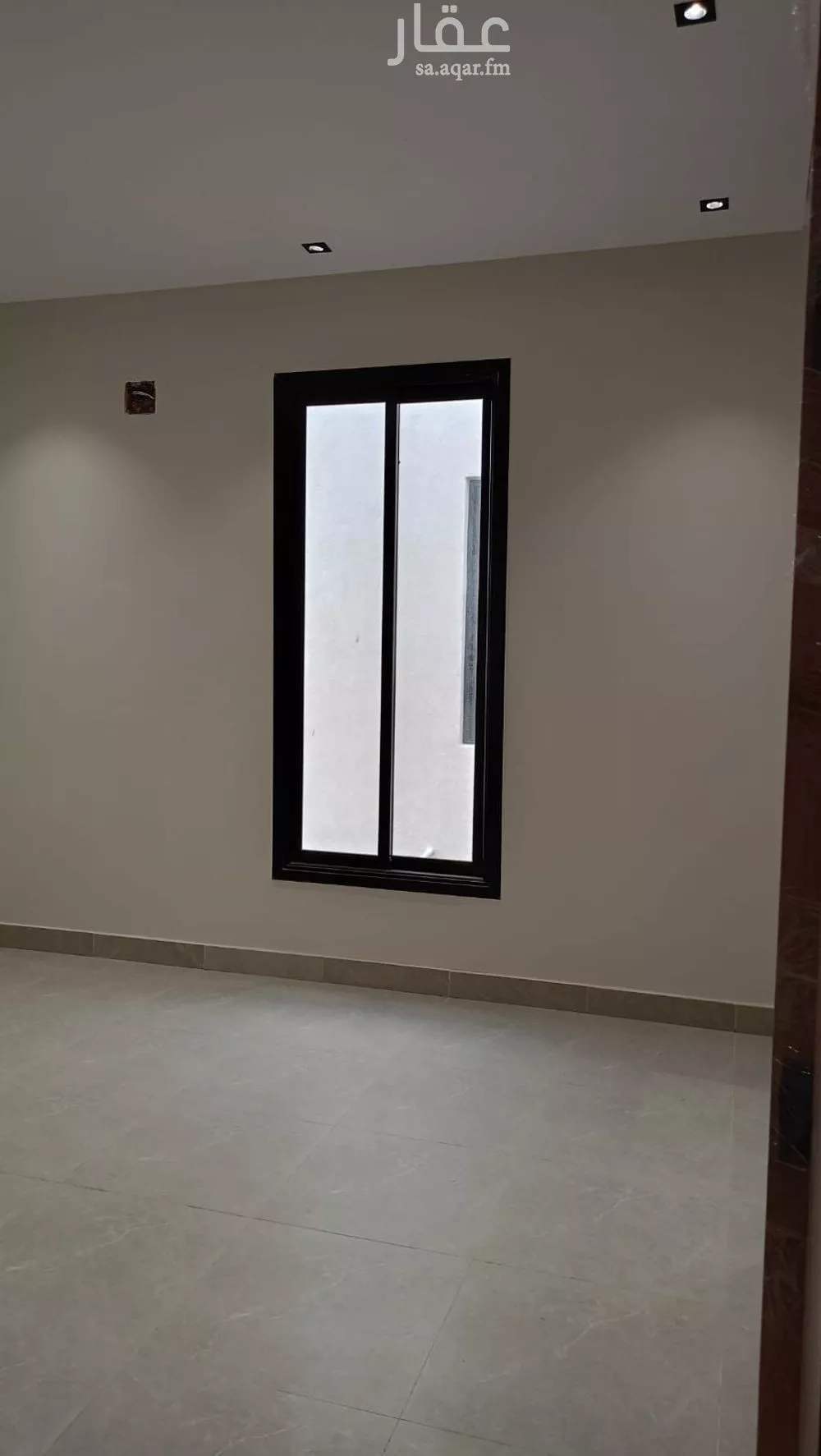 فيلا 9 غرف في الشرق 3