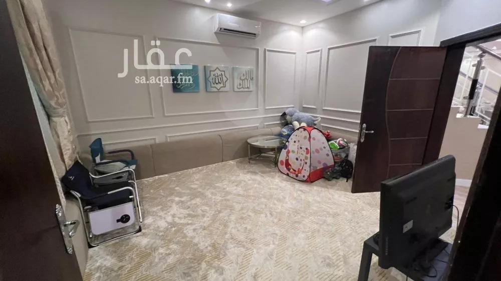 5 bedroom villa in Al Aridh 6