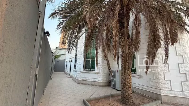 فيلا 5 غرف في الملك فيصل 4