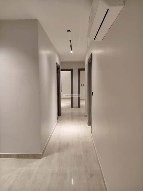 شقة 3 غرف في الحمرا 17