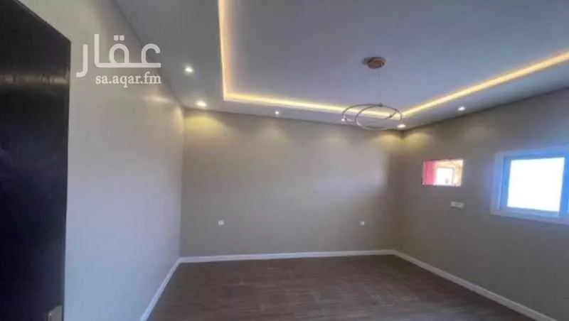 شقة 5 غرف في الريان 12