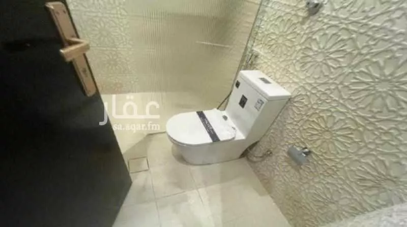 شقة 5 غرف في الريان 14