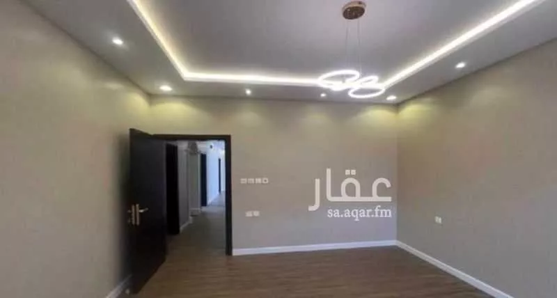 شقة 5 غرف في الريان 7