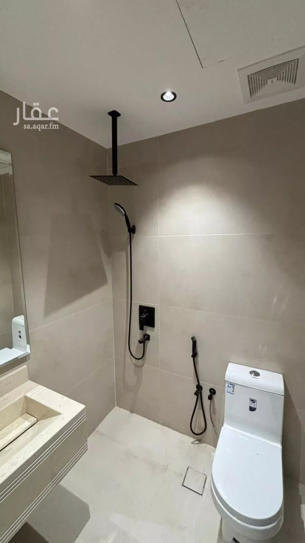 دور 5 غرف في نبلاء 7