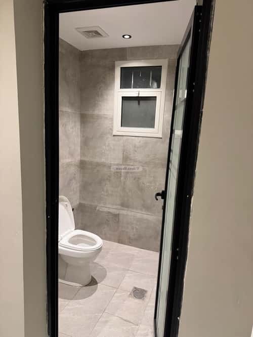 5 bedroom apartment in Al Hamra, Eastern Province 4