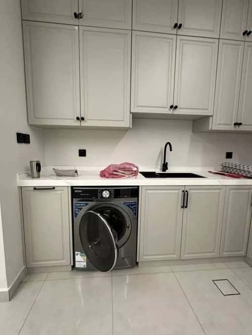 4 bedroom apartment in Al Bahr 13