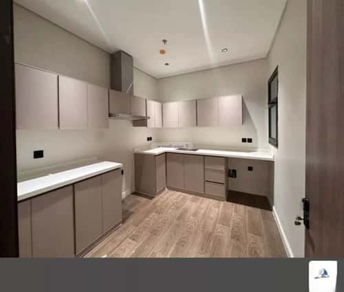 6 bedroom apartment in Al Hamra 1
