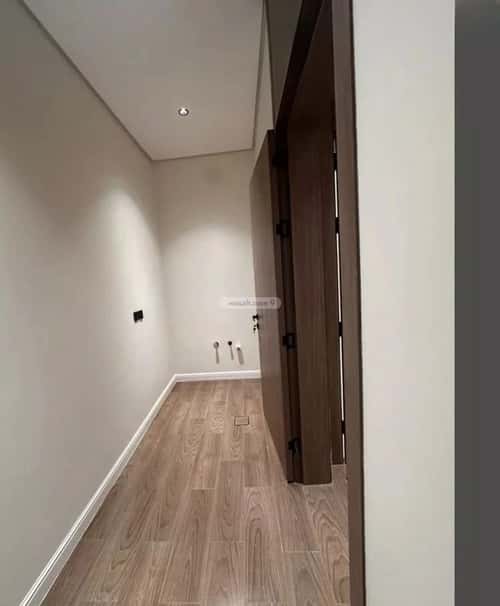 6 bedroom apartment in Al Hamra 5