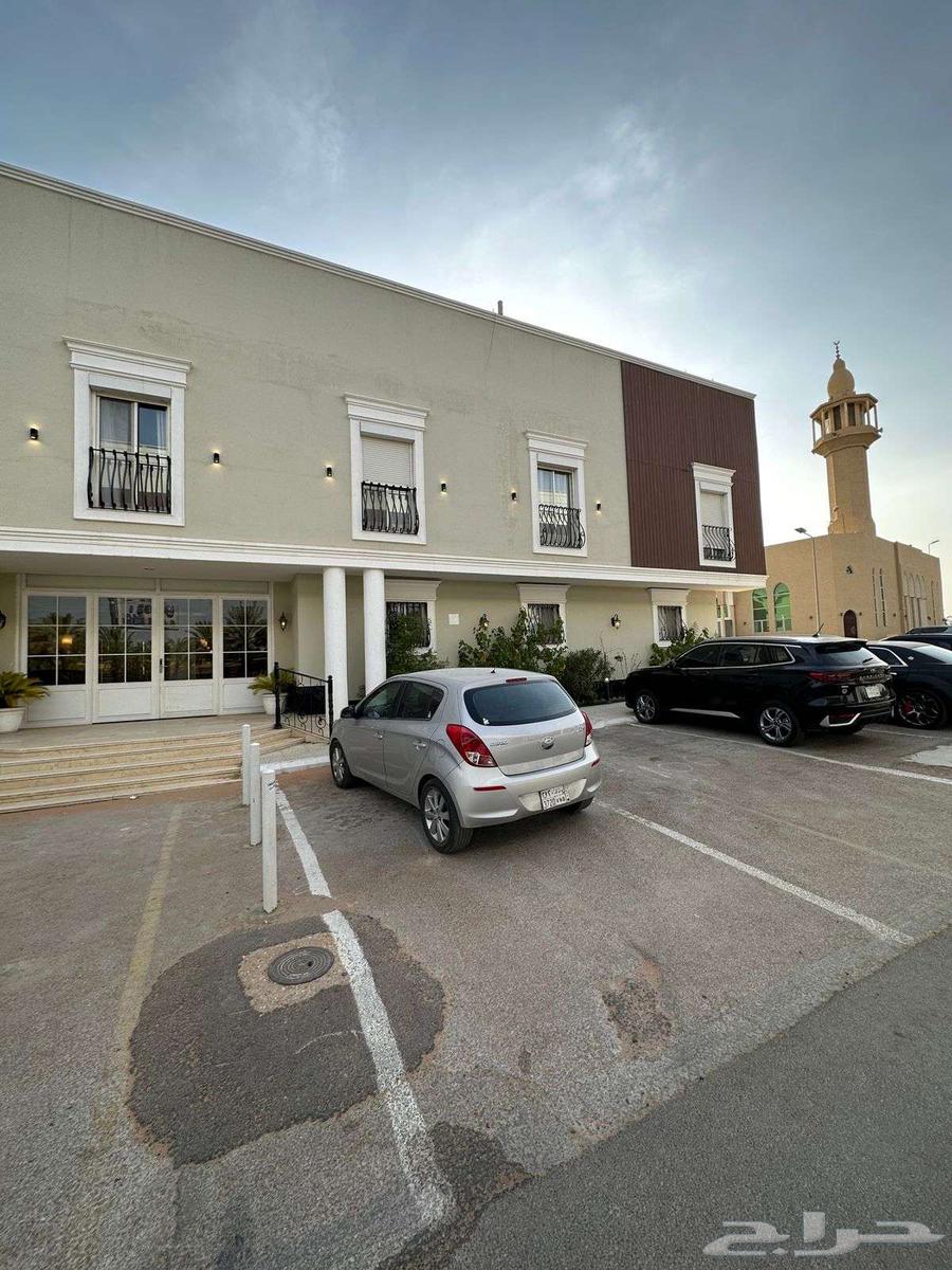 3 bedroom apartment in Al Falah 20