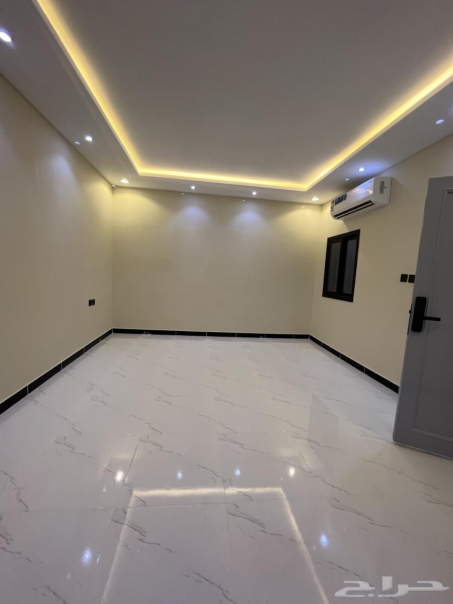 6 bedroom villa in Al Mahdiyyah 3
