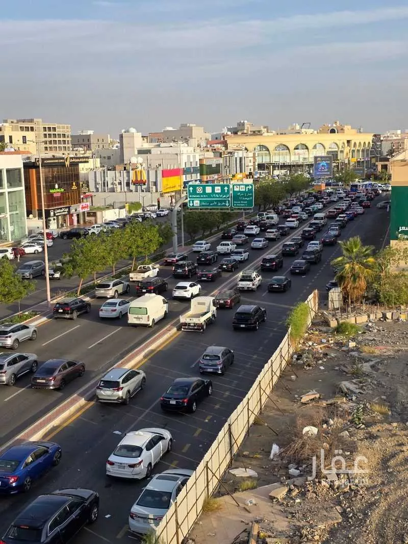 898 sqm office in Al Naeem 3