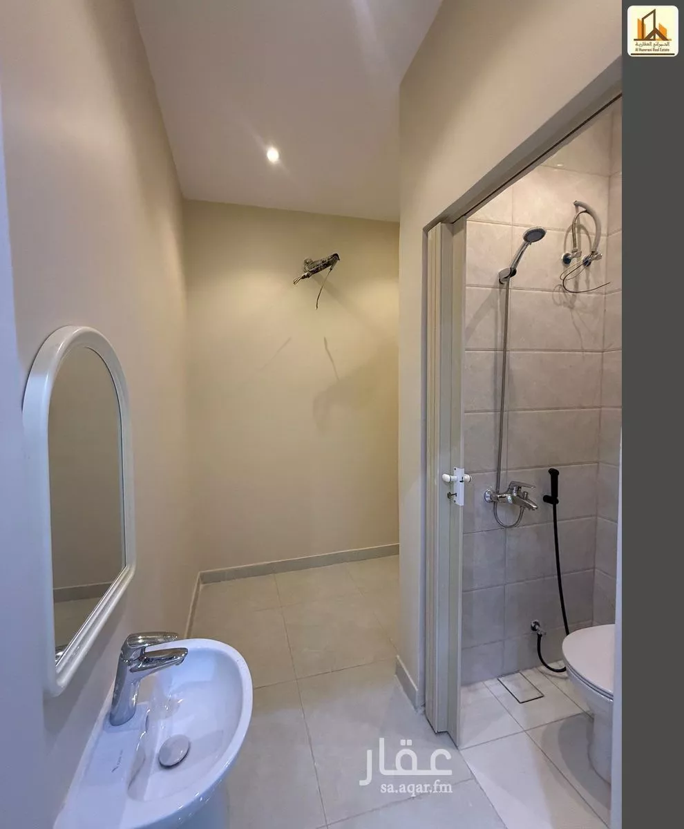 5 bedroom apartment in Al Safa 2