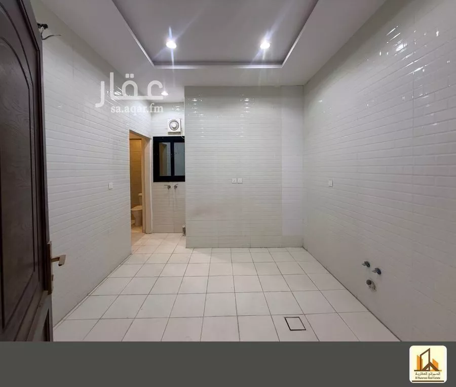 5 bedroom apartment in Al Safa 5