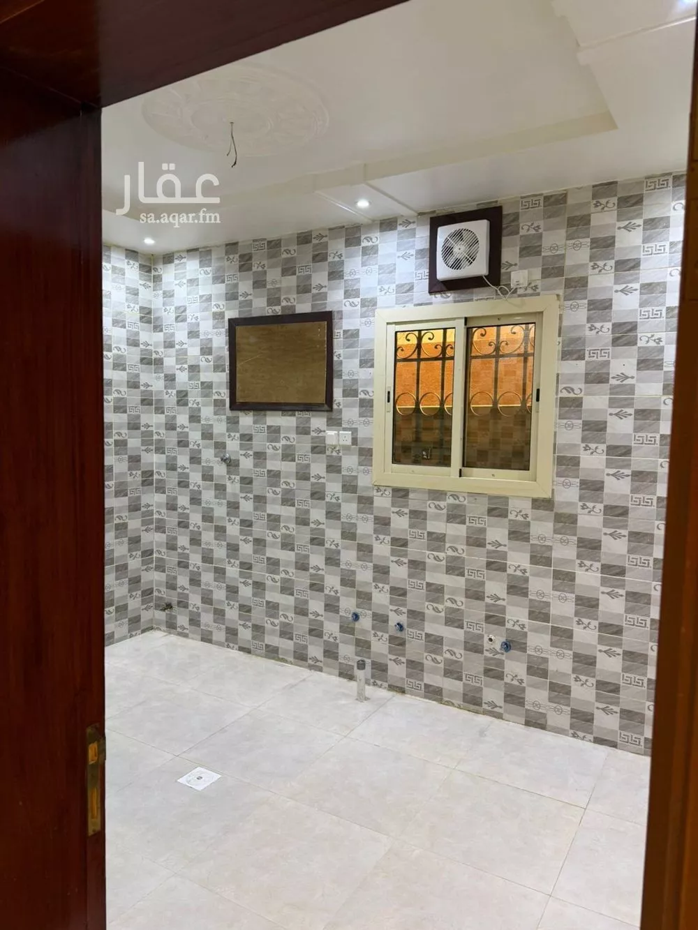 5 bedroom apartment in Al Falah 5