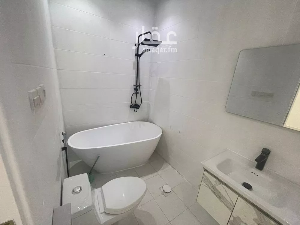 دور 3 غرف في العارض 13