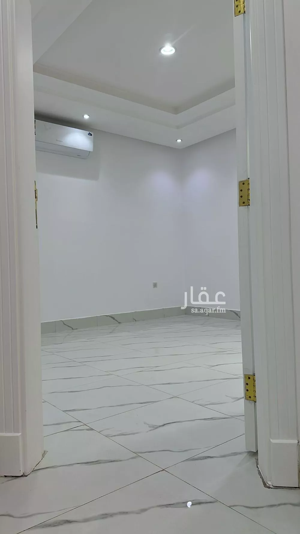 دور 3 غرف في العارض 17