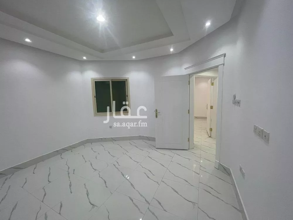 دور 3 غرف في العارض 22