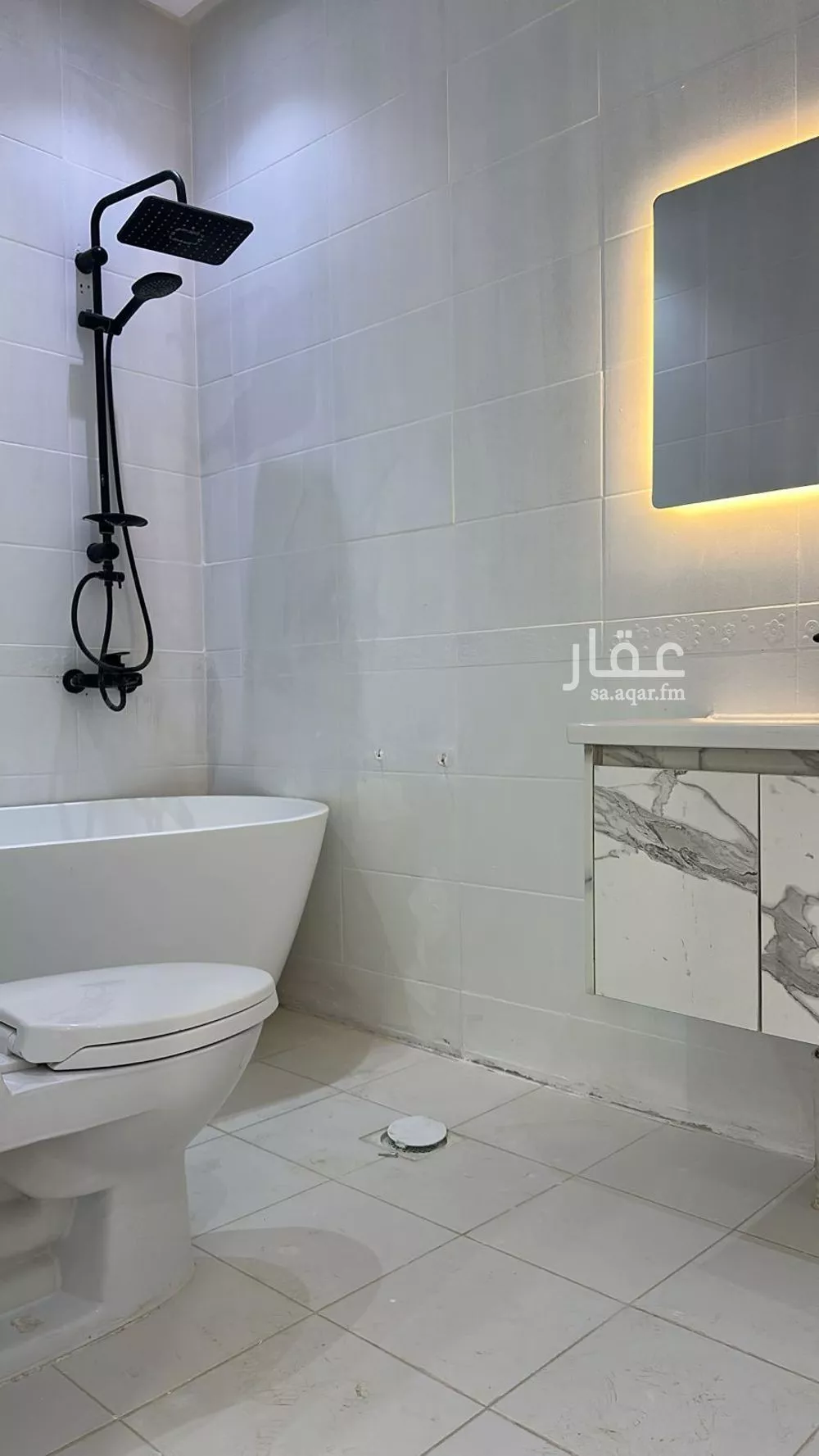 دور 3 غرف في العارض 10