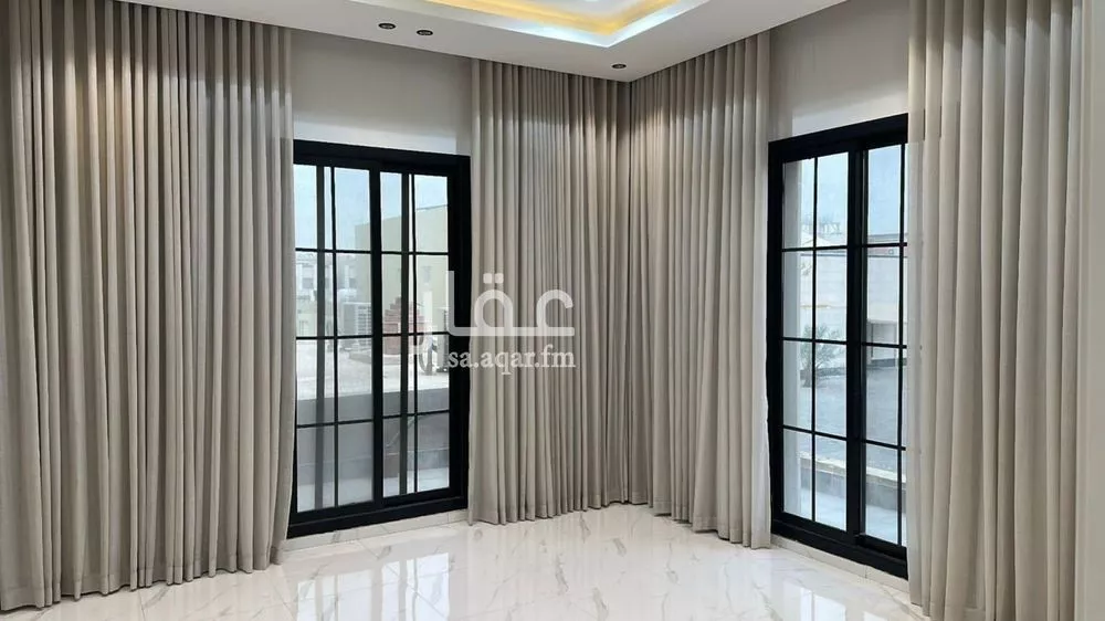 5 bedroom floor in Al Munsiyah 3