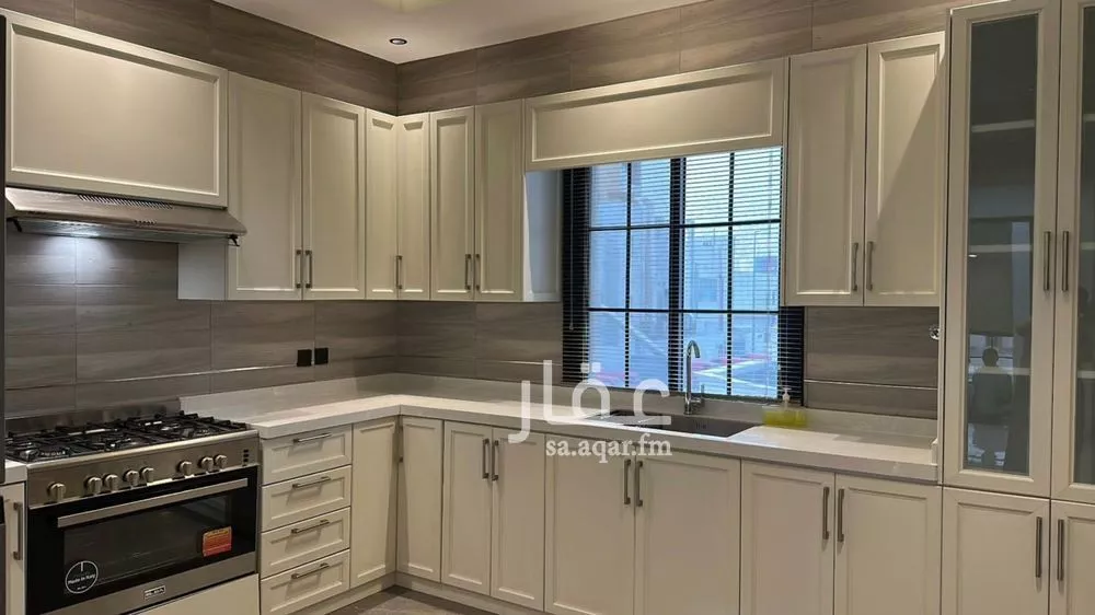 5 bedroom floor in Al Munsiyah 7