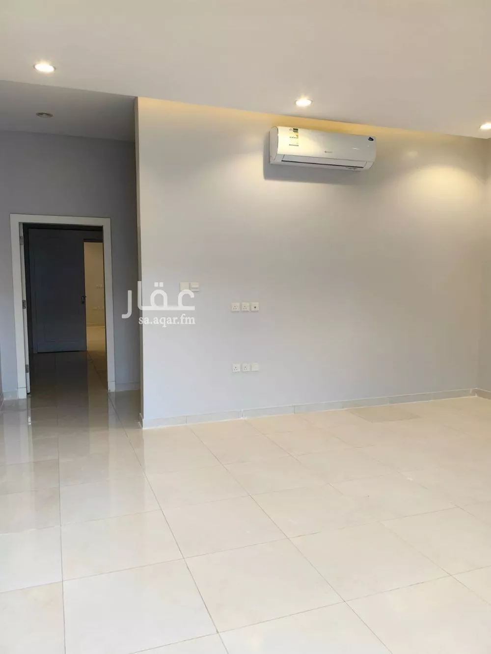 3 bedroom floor in Al Aridh 2
