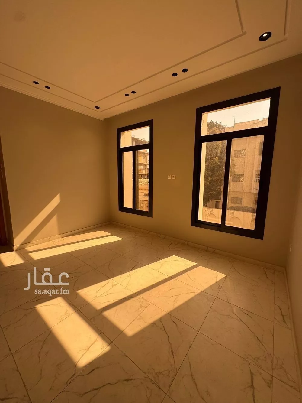 شقة 4 غرف في الصفا 6