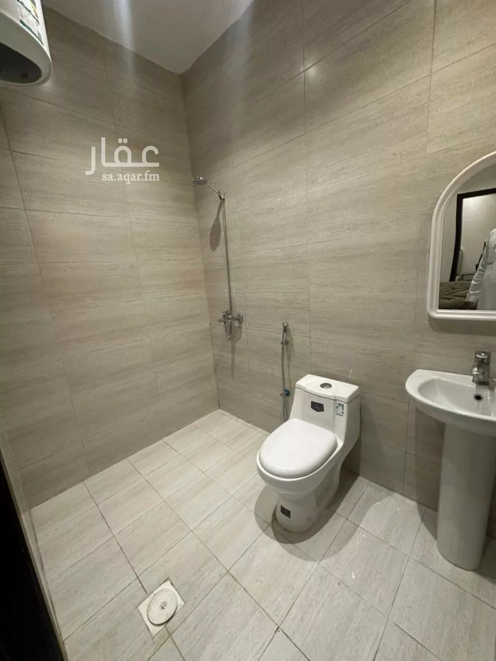 شقة 1 غرف في ظهرة لبن 10