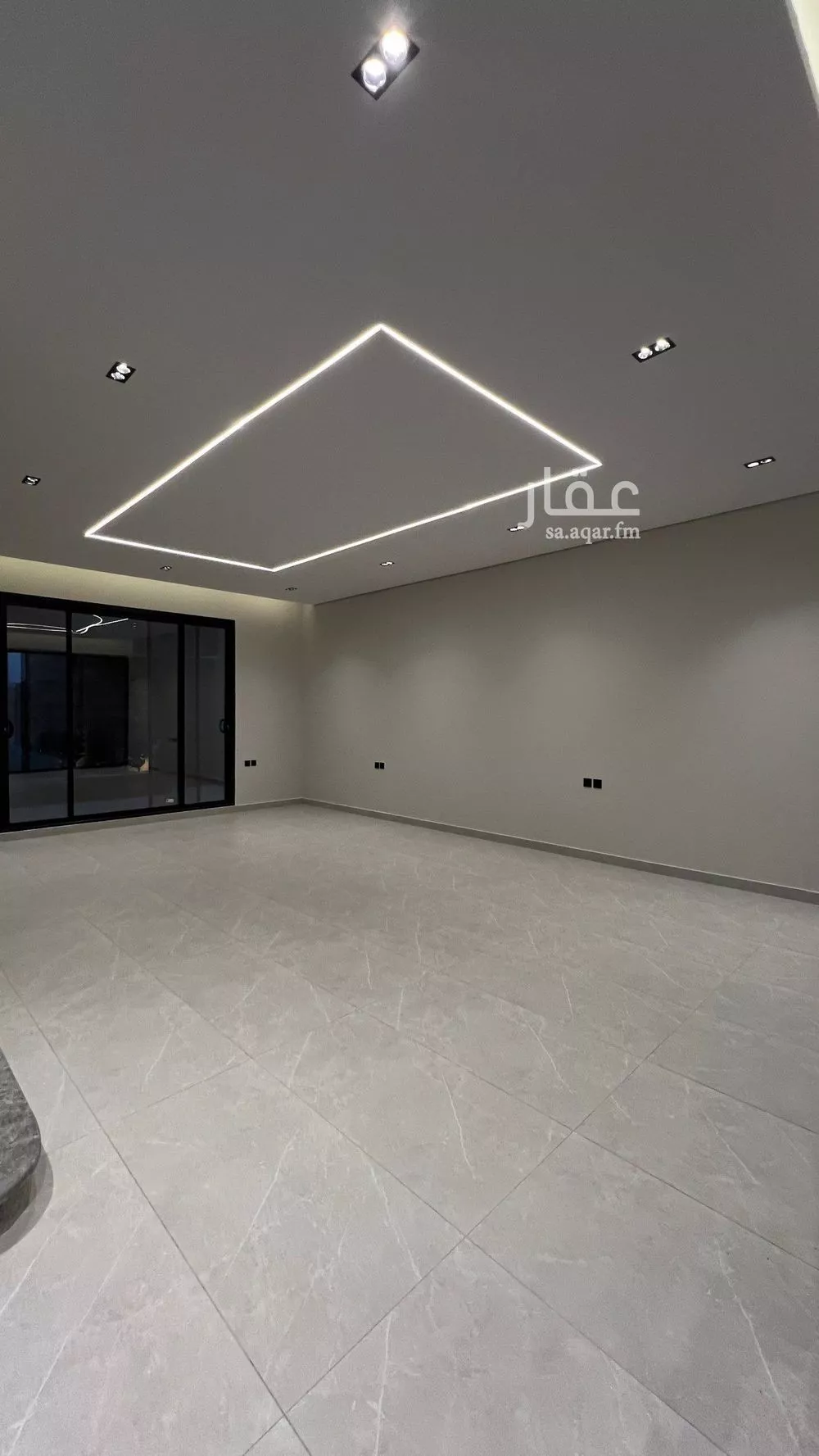 فيلا 6 غرف في المهدية 5