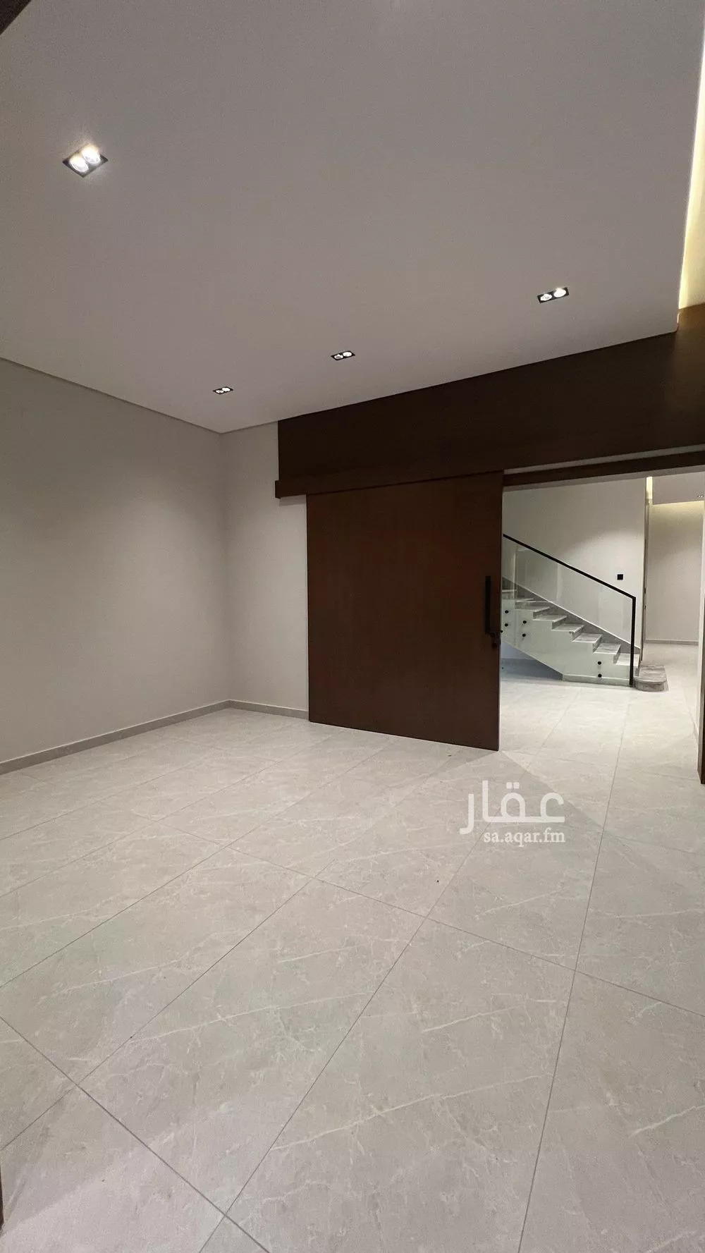 فيلا 6 غرف في المهدية 7