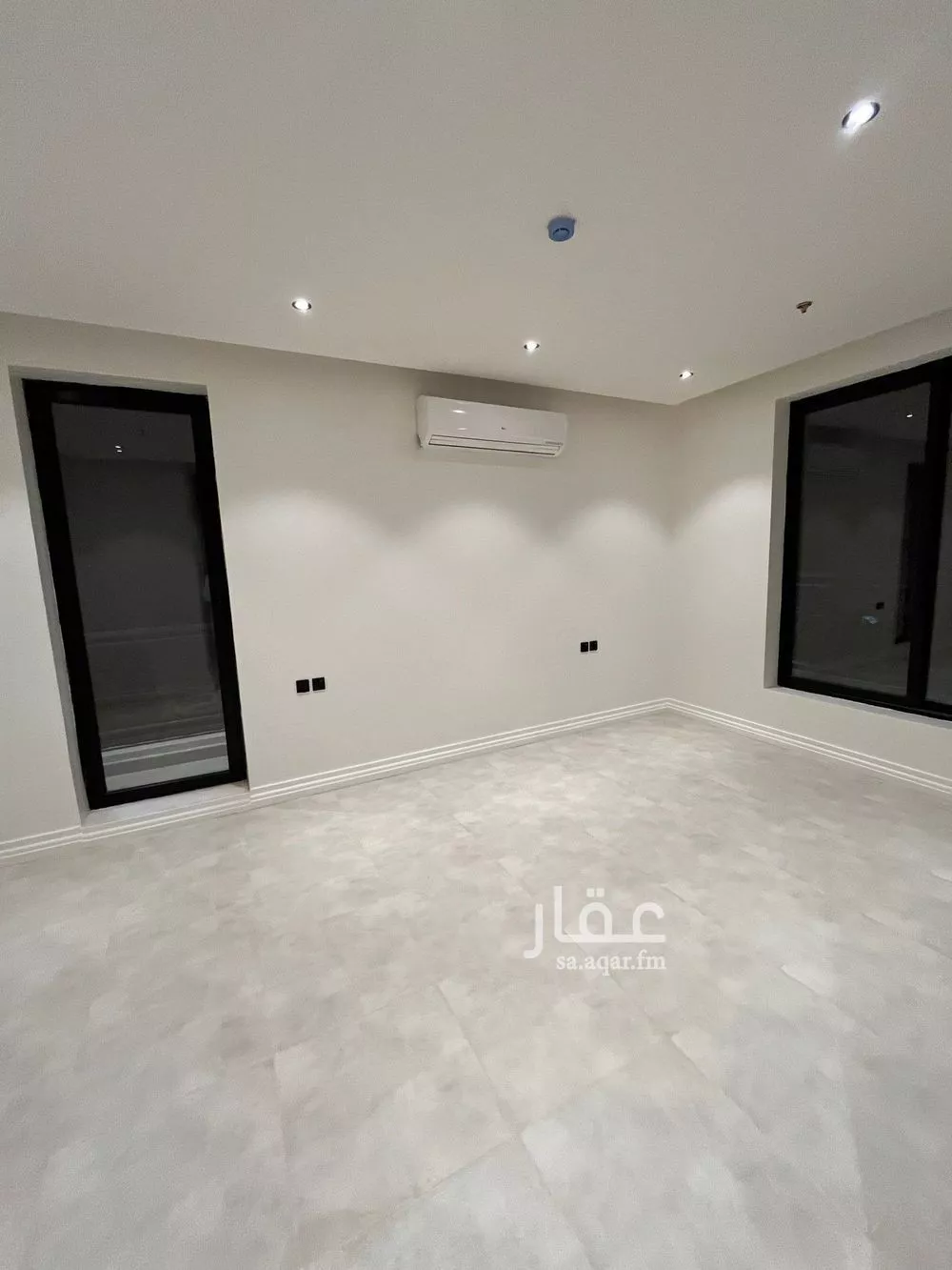 5 bedroom apartment in Al Yarmouk 11