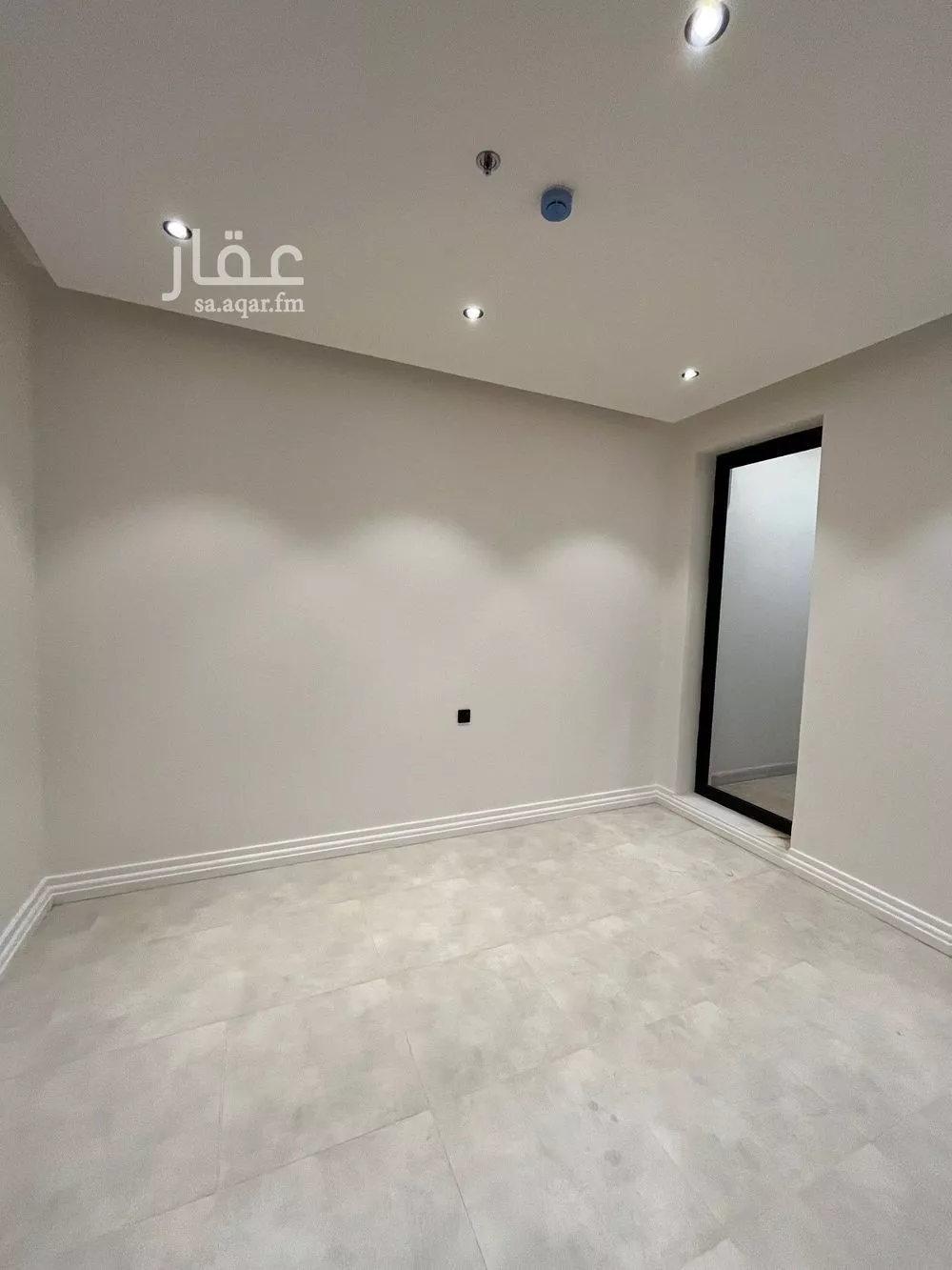 5 bedroom apartment in Al Yarmouk 7