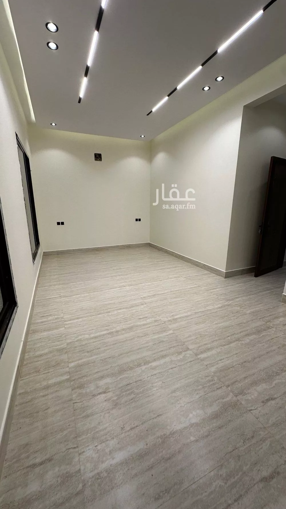 5 bedroom villa in Dhahrat Laban 11