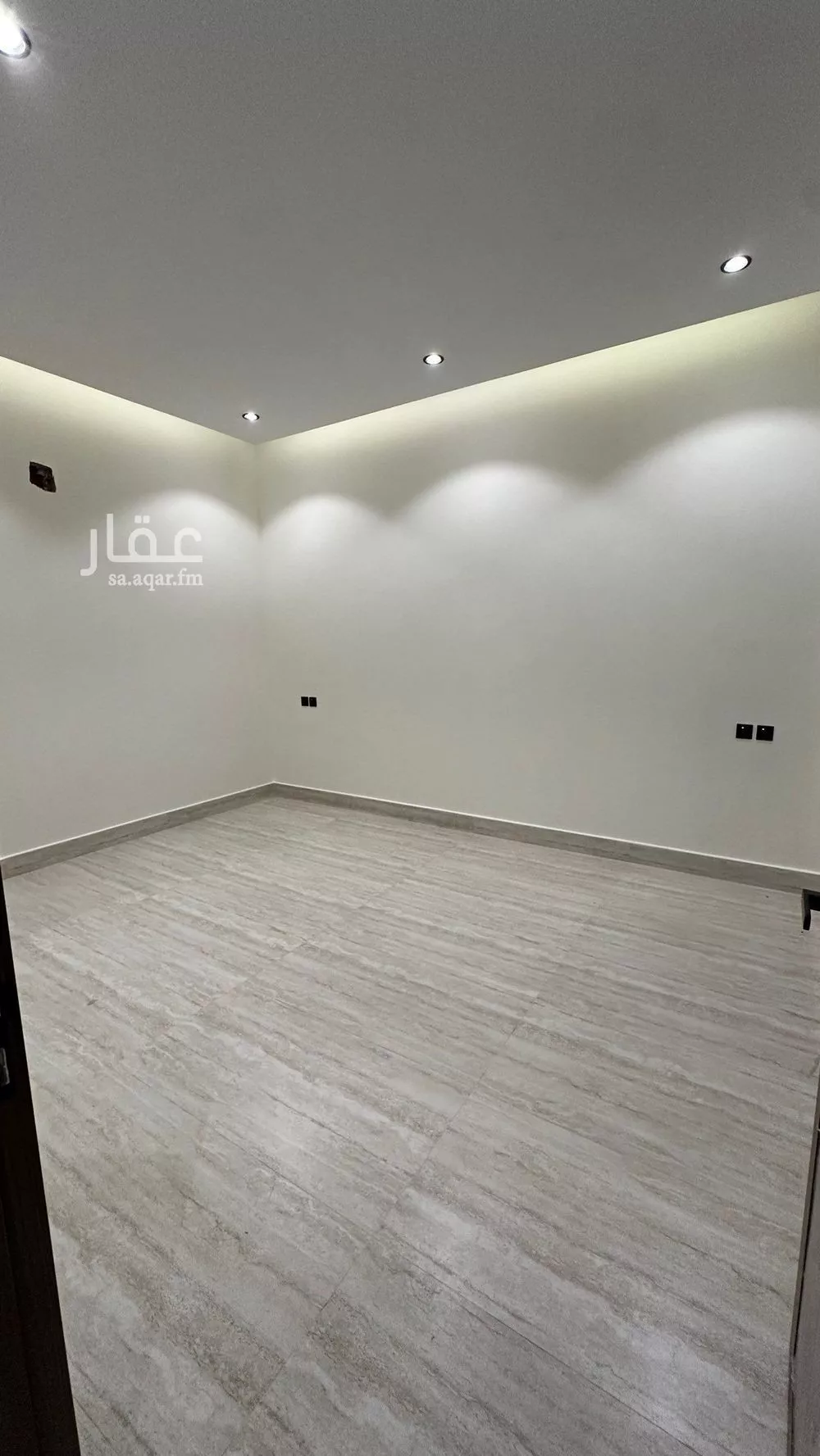 5 bedroom villa in Dhahrat Laban 15