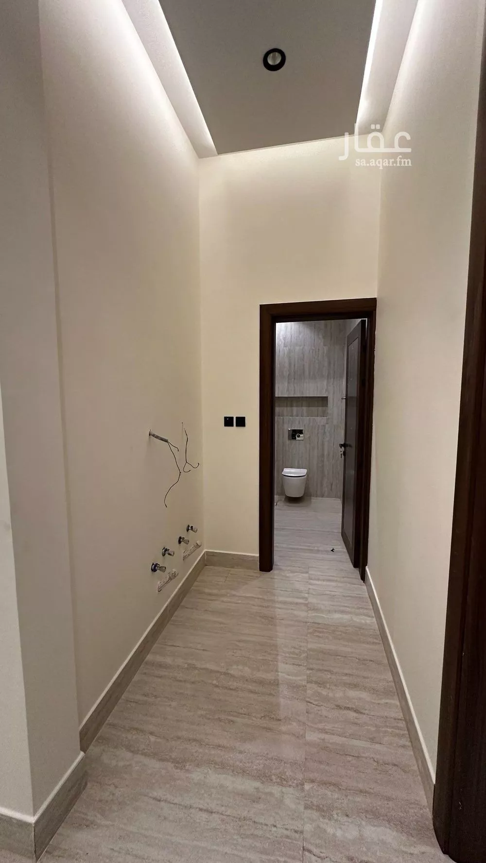 5 bedroom villa in Dhahrat Laban 7