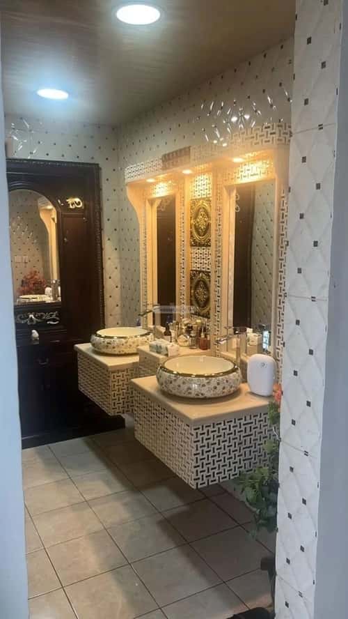 10 bedroom villa in At Tahliyah 5