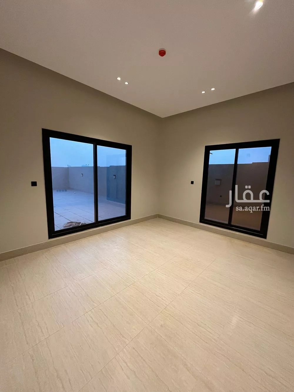 شقة 3 غرف في الرمال 6