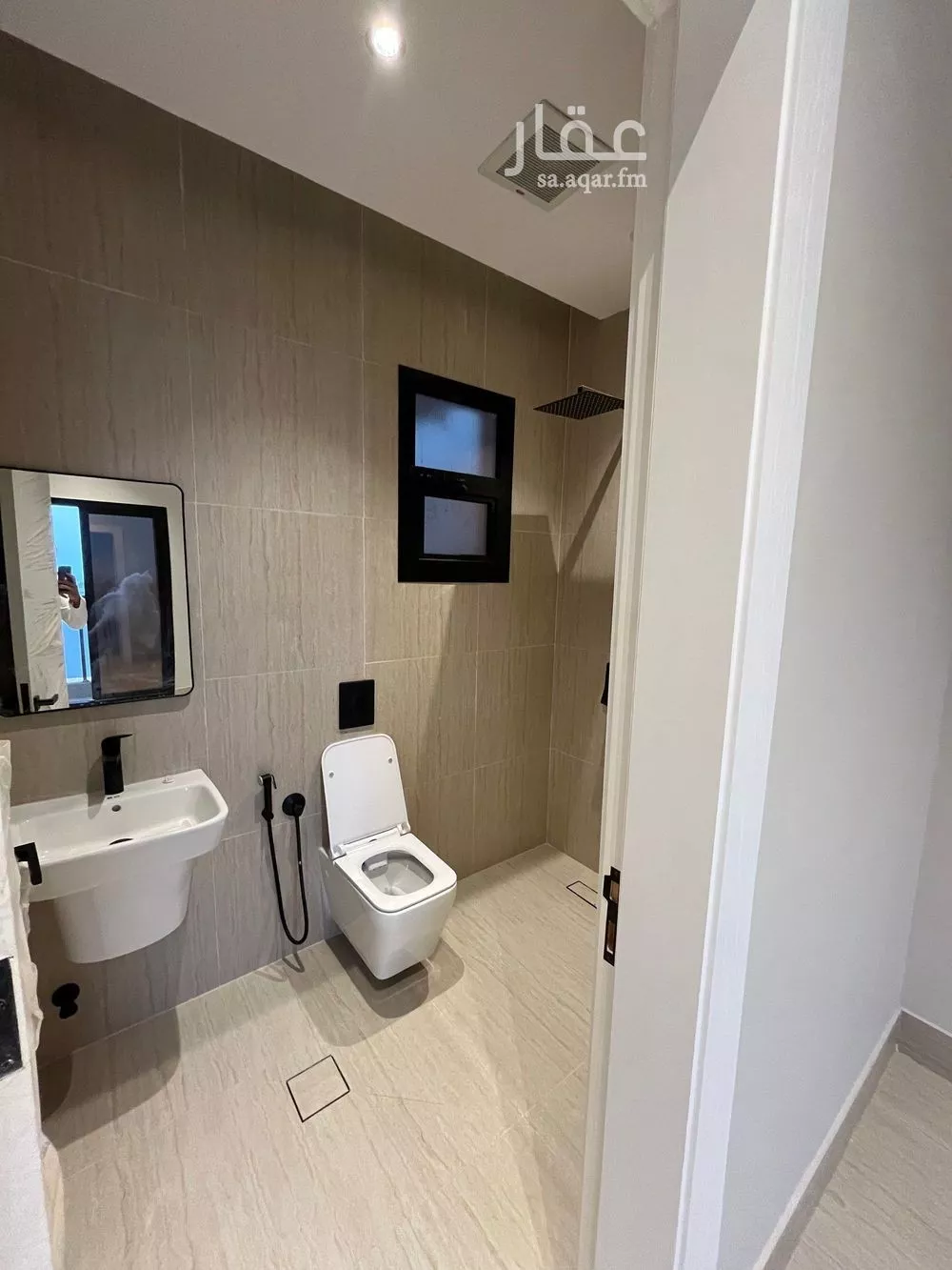 شقة 3 غرف في الرمال 11