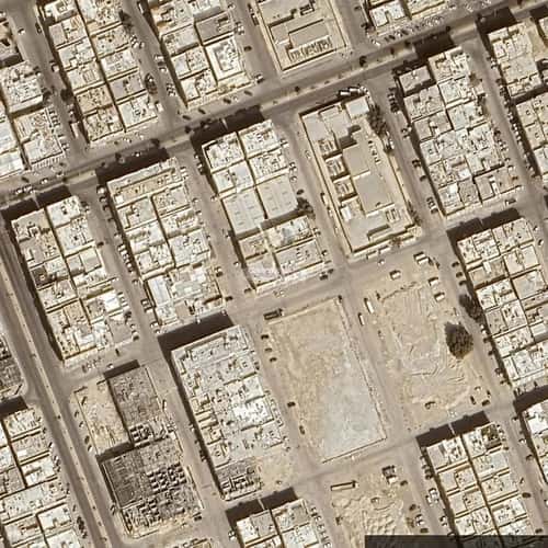 2 bedroom apartment in South Al Khobar 3