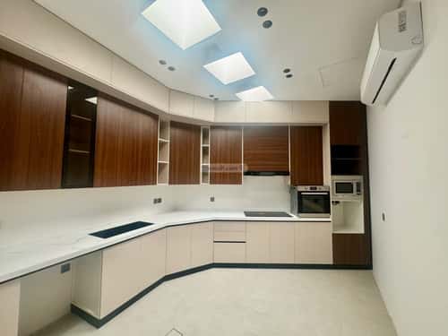 5 bedroom villa in Al Bahr 14