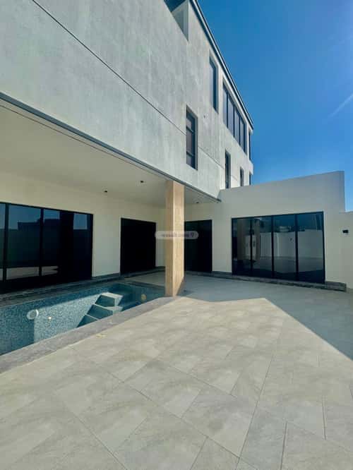 5 bedroom villa in Al Bahr 18